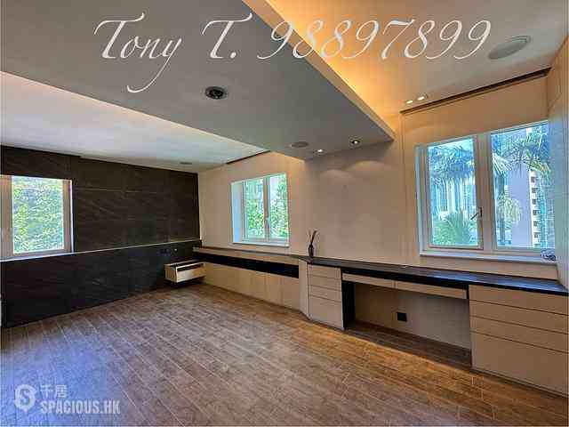 Causeway Bay - Fontana Gardens Block 22-25 07