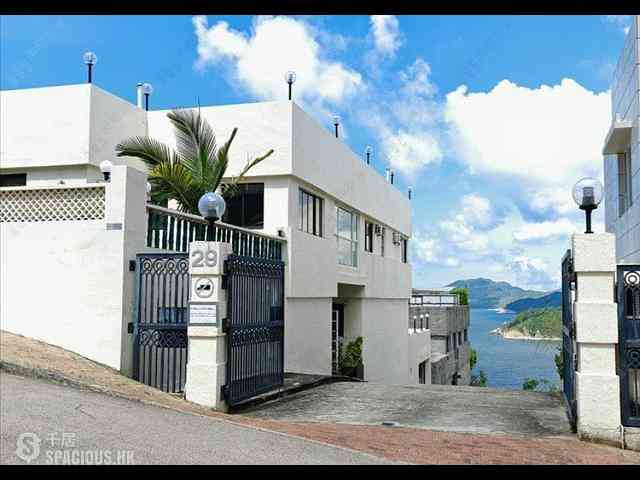 Chung Hom Kok - Horizon Gardens 09