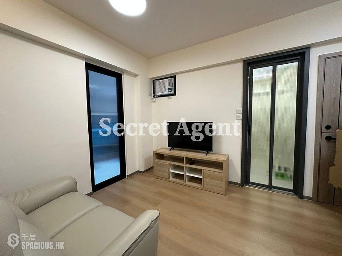 Central - 6-12, Tit Hong Lane 01