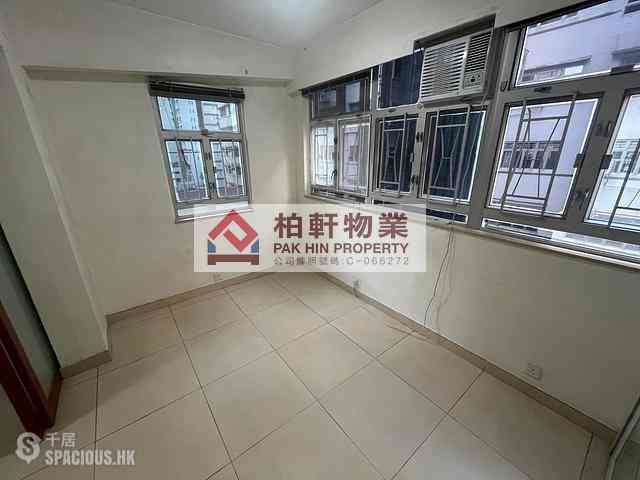 Quarry Bay - Lai Wah Mansion 07