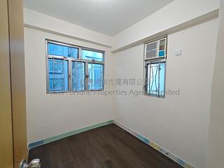 Kennedy Town - Luen Gay Apartments 04