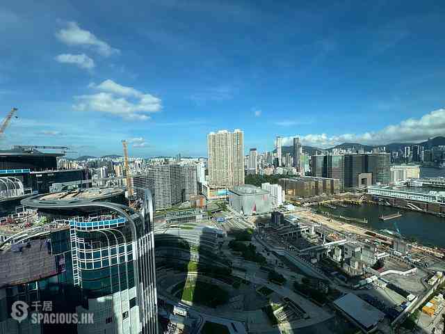 West Kowloon - The Arch 01
