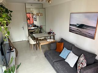 Sheung Wan - Queen's Terrace Block 1 02