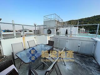 Mui Wo - Harbour View Villa 02