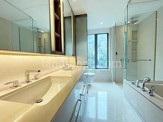 Mid Levels Central - Branksome Grande 04