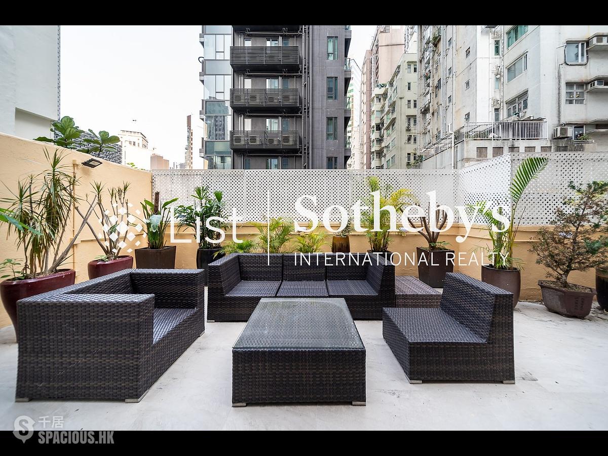 Soho - Sunrise House 01