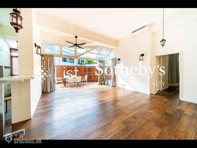 Pok Fu Lam - Albany Court 05