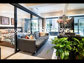 Sheung Wan - Mandarin Building (J Plus) 02