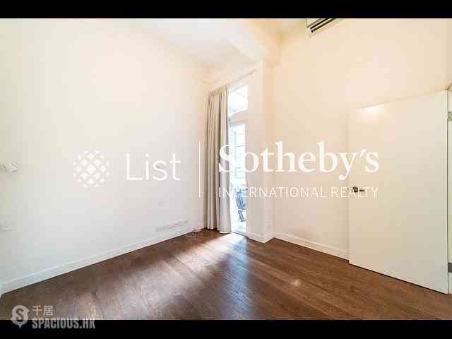 Pok Fu Lam - Albany Court 13