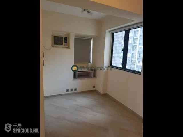 Sai Ying Pun - Fung King Court 02