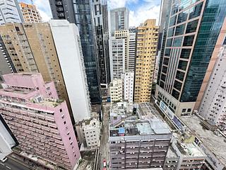 Wan Chai - Man On House 03