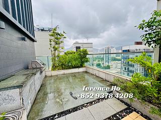 何文田 - 傲名 16