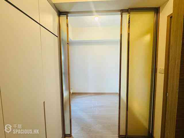 Tung Chung - Century Link Phase 1 Tower 5A 08
