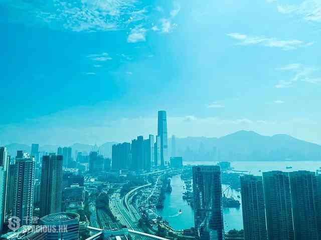 Tai Kok Tsui - Harbour Green Tower 2 05