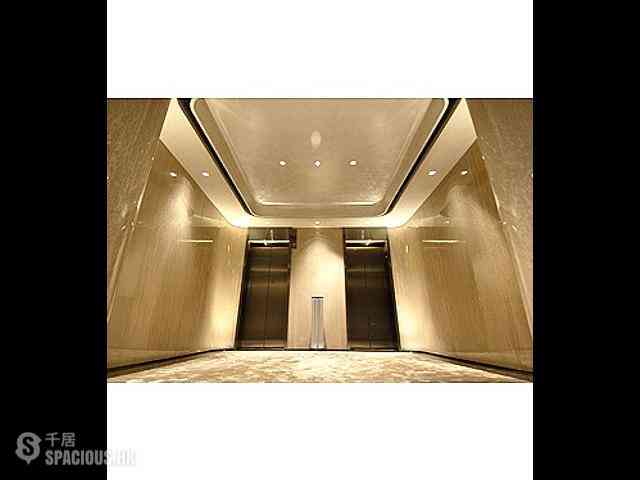 Mid Levels Central - Eva Court 07