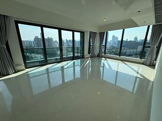 Ho Man Tin - 233 Prince Edward Road West 03