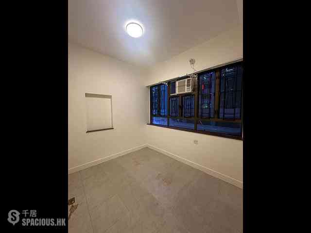 Wan Chai - Ying Lee Mansion 03