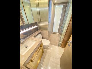 Sai Ying Pun - King's Hill 08