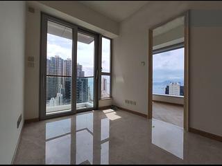 Sai Ying Pun - 63, Pokfulam Emerald House (Tower 2) 02