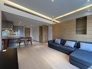 Wan Chai - Convention Plaza Apartments 04