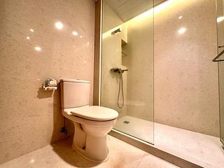 Wan Chai - Convention Plaza Apartments 10