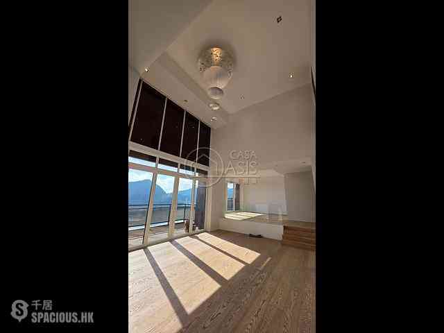 Repulse Bay - The Somerset 01