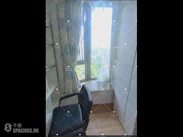 Tsuen Wan - The Cairnhill 08