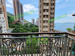 Kennedy Town - The Merton Tower 3 09