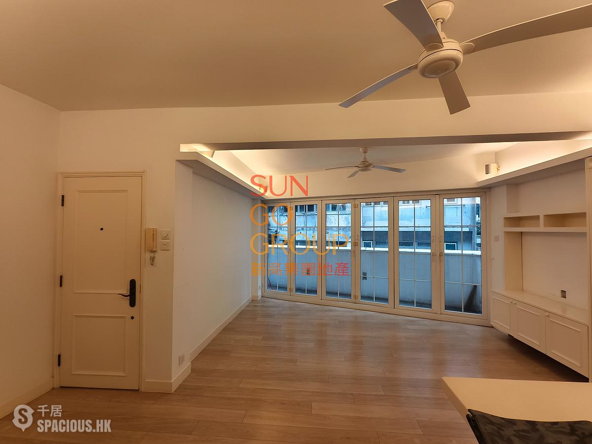 Soho - 36, Elgin Street 01