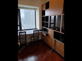 West Kowloon - The Arch Star Tower (Block 2) 05