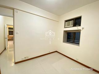Mid Levels Central - Kings Court 03