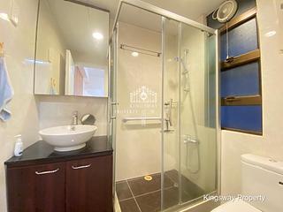 Mid Levels Central - Kings Court 11