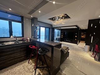 West Kowloon - The Arch Sun Tower (Block 1A) 03