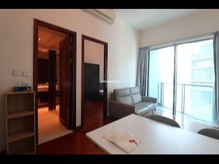 Wan Chai - The Avenue Phase 2 Block 1 04
