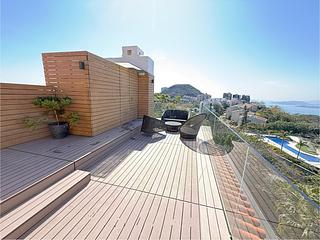 The Peak - Strawberry Hill 21