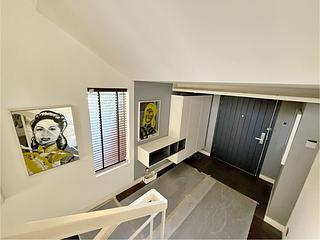 The Peak - Strawberry Hill 04