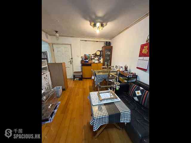Sai Wan Ho - Felicity Garden Block 3 02