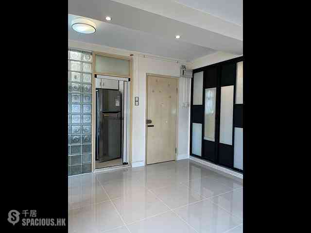 Kennedy Town - Han Yu Building 02