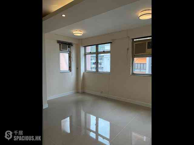 Kennedy Town - Han Yu Building 05