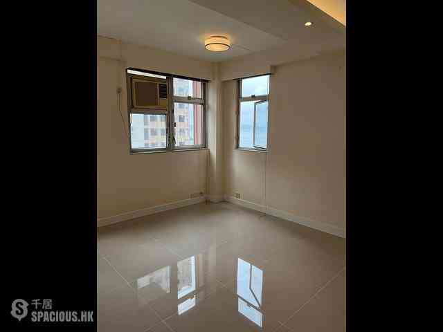 Kennedy Town - Han Yu Building 06