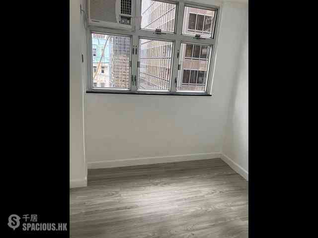 Wan Chai - Tonnochy Towers Block B 02