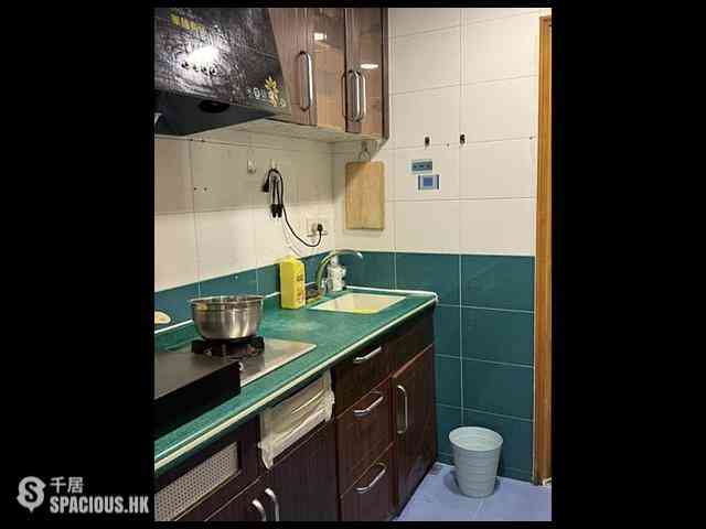 Wan Chai - Shun Lee Building 03