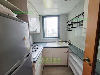 Kennedy Town - University Heights 06