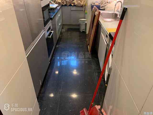 Tai Hang - The Legend Block 3 07
