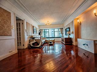 Mid Levels Central - Robinson Place 03