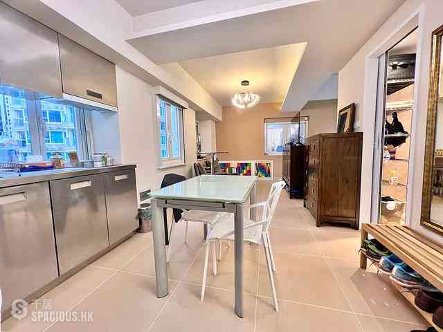 Wan Chai - Silvervale Mansion 01