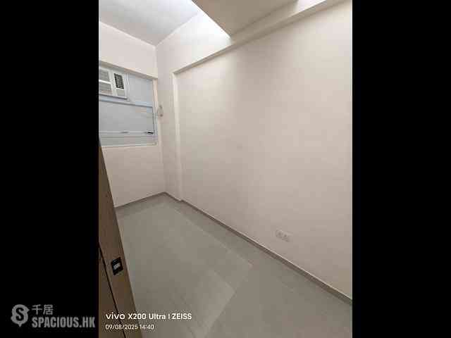 Kennedy Town - Tung Hing Mansion 06