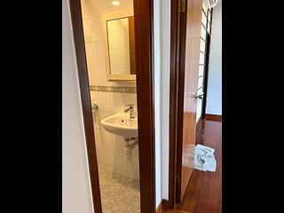 Causeway Bay - Bay View Mansion Block B 04