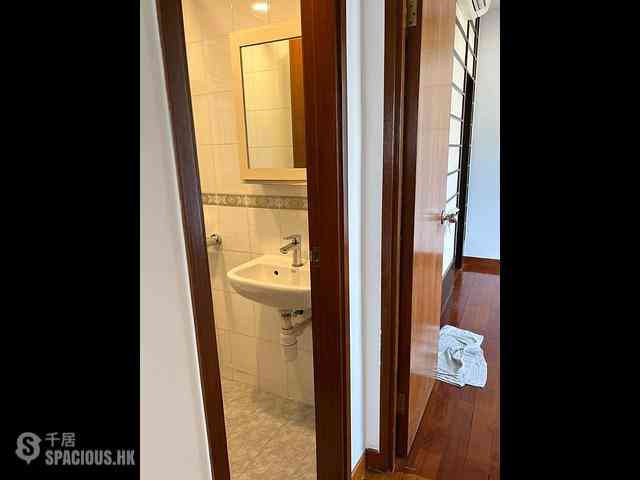 Causeway Bay - Bay View Mansion Block B 04