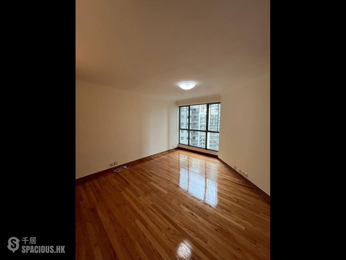 Mid Levels Central - Goldwin Heights 01